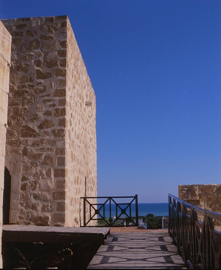 Hotel Quino Guardamar del Segura Exterior photo